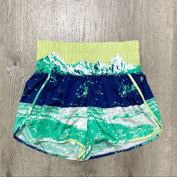 Free People Pants - Free People Movement The Way Home Shorts Mountain Print Size L NWOT